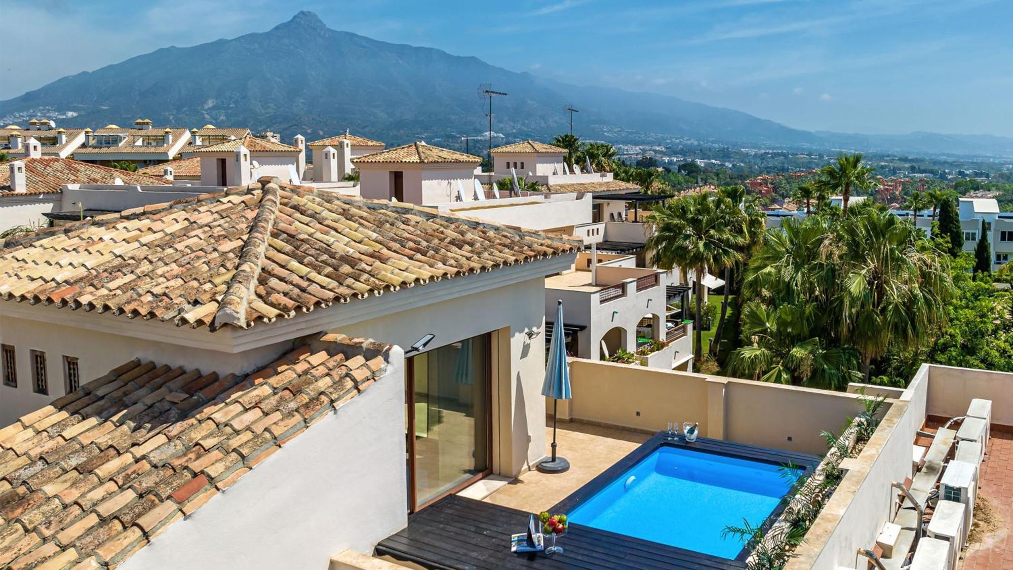 Vacation I Private Heated Swimming Pool, Walking Distance To Puerto Banus, Security 24-7, Bbq, Wifi Apartment *