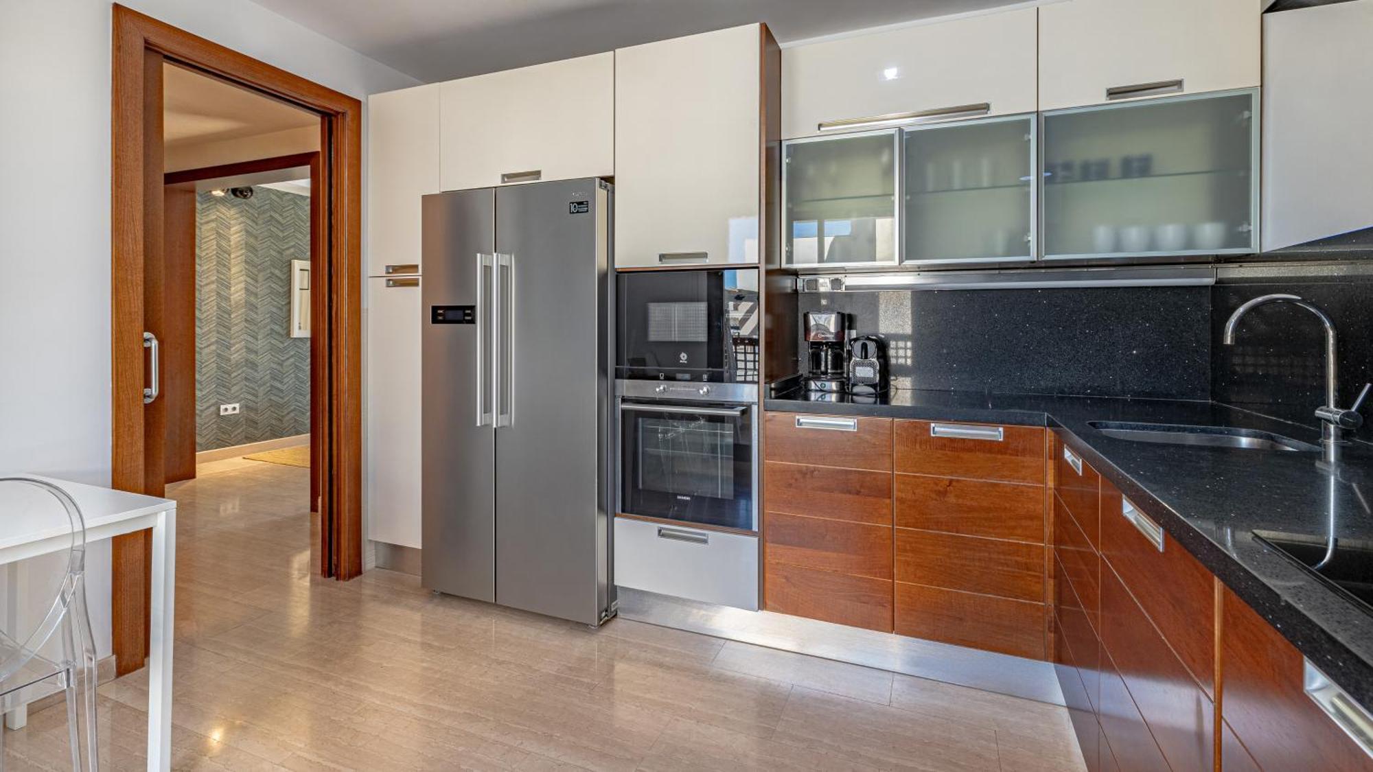 Vacation I Private Heated Swimming Pool, Walking Distance To Puerto Banus, Security 24-7, Bbq, Wifi Apartment *